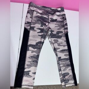 Womens Gray and Black Camo Leggings